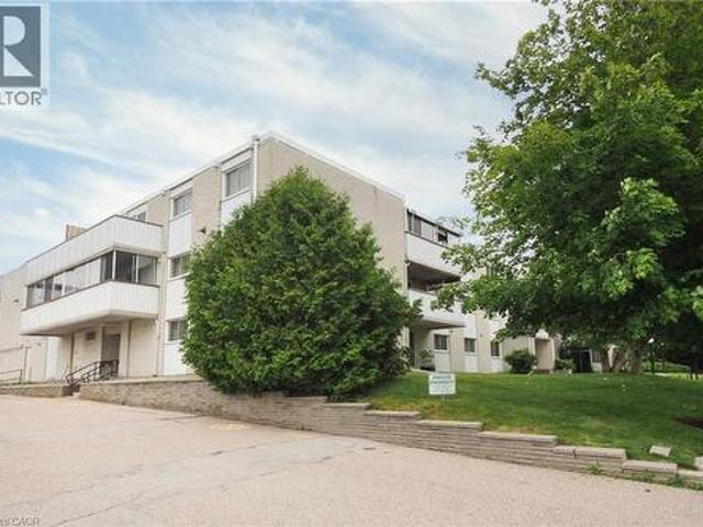 Condo for sale in Kitchener, Ontario