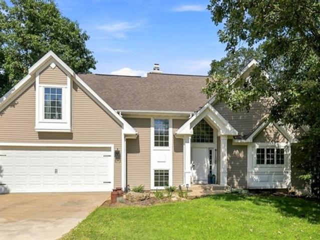 House for sale in Apple River, Illinois