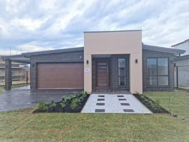 House for rent in Catherine Field, Sydney