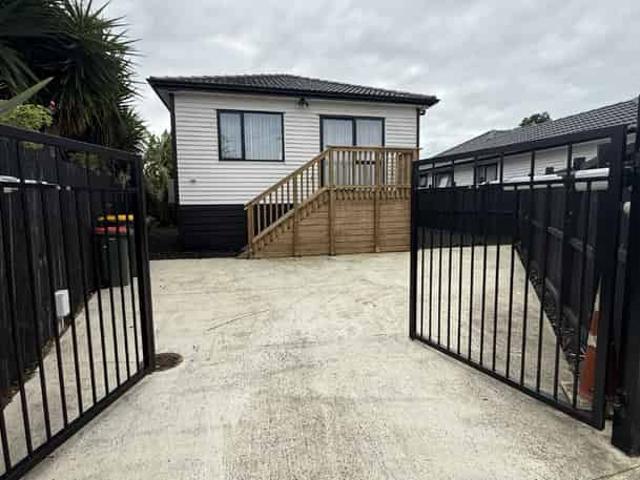 House for rent in Owhata, Oroua County