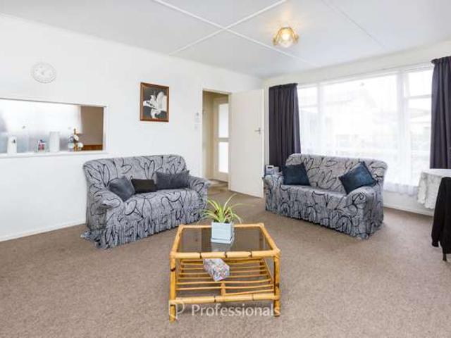 Apartment for sale in Pauatahanui, Wellington