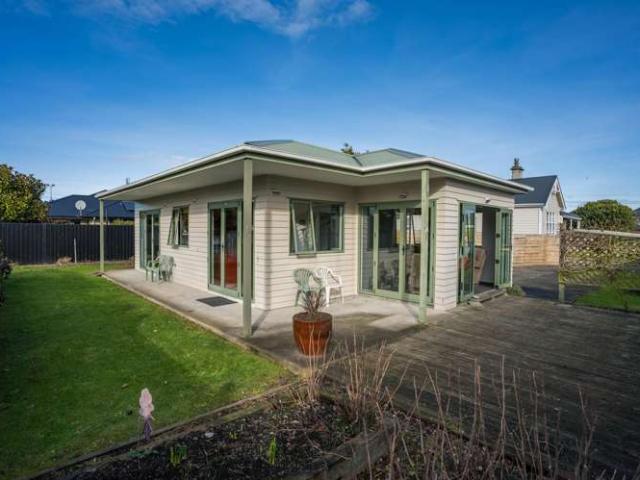 Townhouse for sale in Otakou