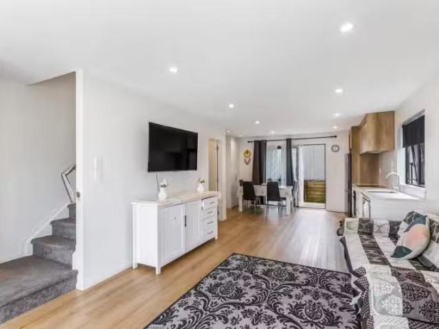 House for sale in Papakura