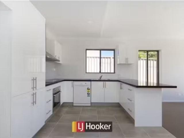 House for rent in Mckellar, Australian Capital Territory