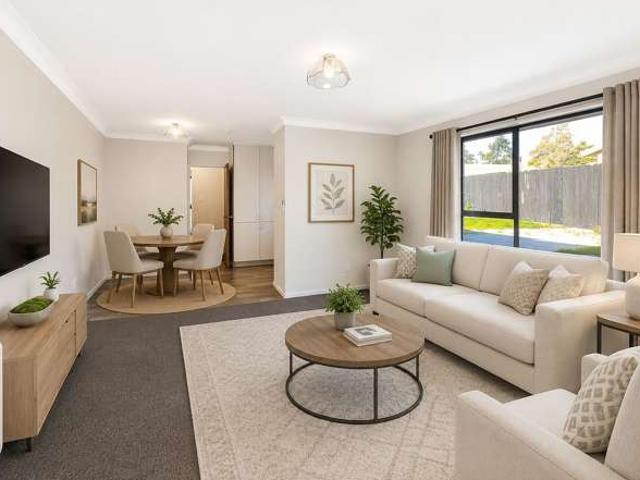 House for rent in Chaslands, Canterbury