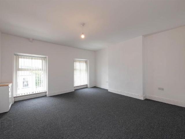 Apartment for rent in Ballynahinch, Northern Ireland