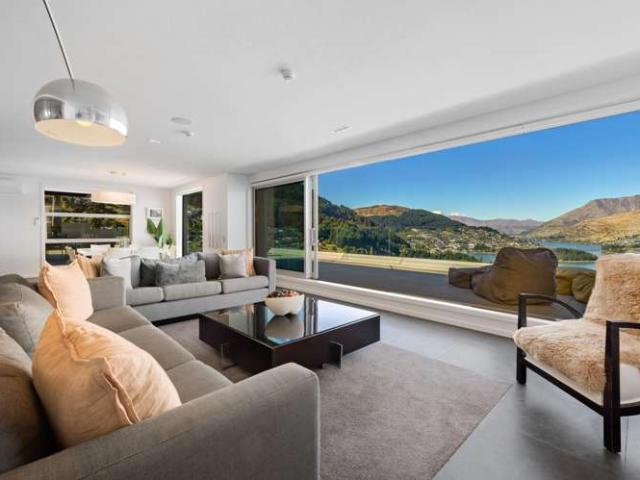 Apartment for sale in Otakou