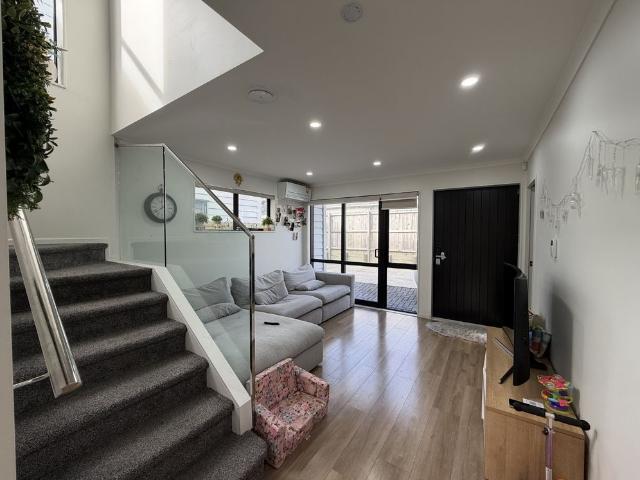 House for rent in Manurewa, Oroua County