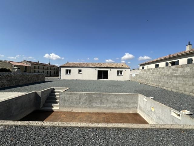Maison vente à Saintes, Villars-en-pons