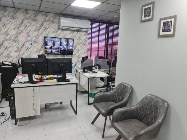 Building for rent in لاہور, لاہور ڈویژن