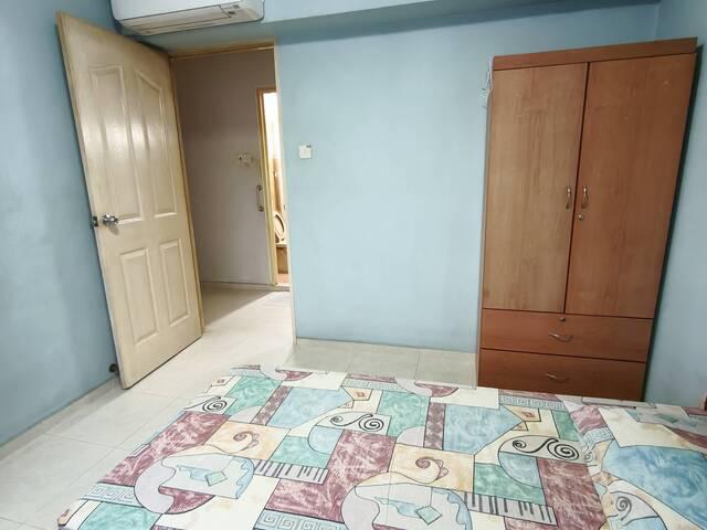 Room for rent in Clementi Central, Singapore