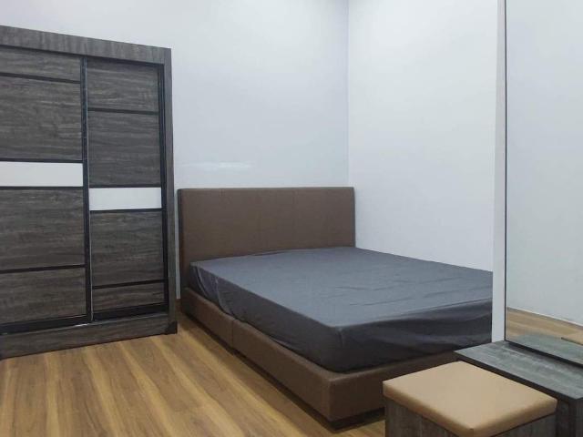 Room for rent in Sendayan Village, Negeri Sembilan