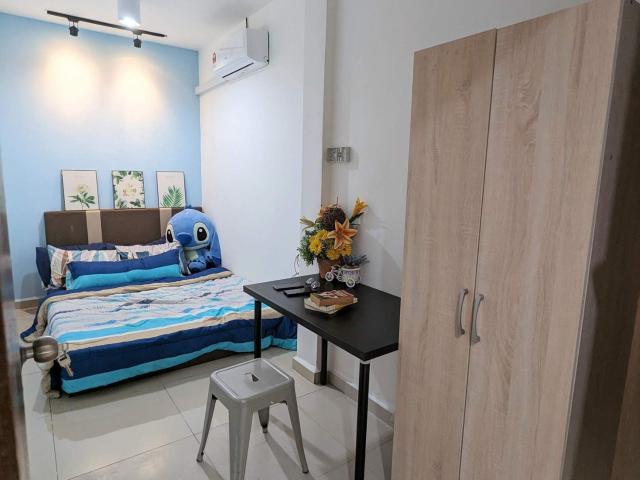 Room for rent in Sendayan Village, Negeri Sembilan