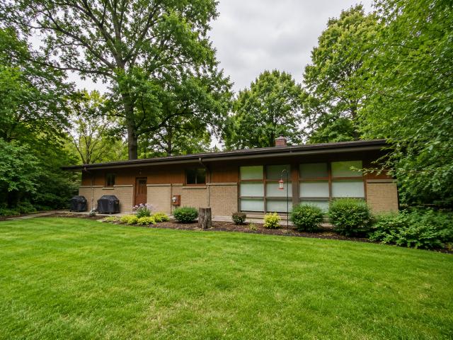 House for sale in Medinah, Illinois