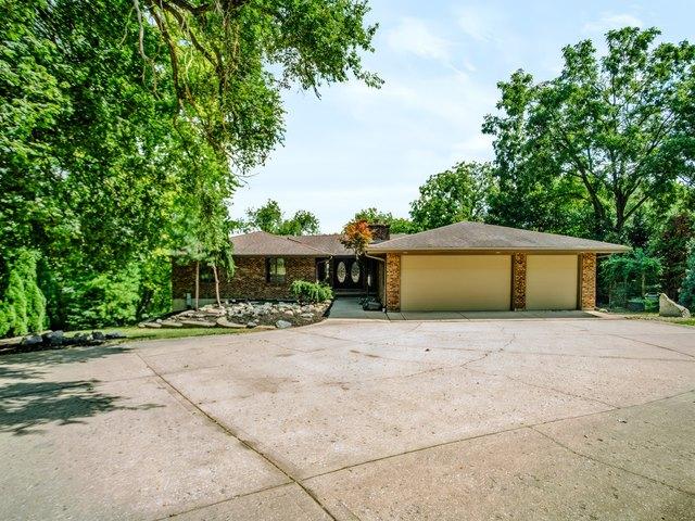 House for sale in Saint Charles, Iowa
