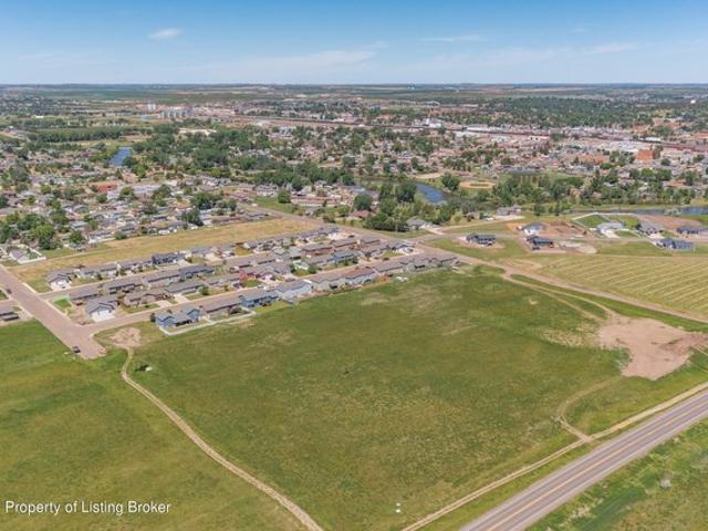 Land for sale in Dickinson, North Dakota