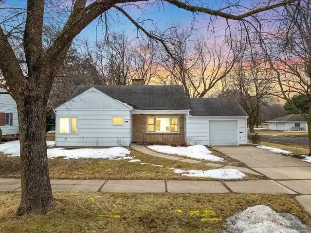 House for rent in Marshfield