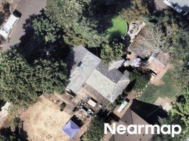 House for sale in McLoughlin, Oregon City
