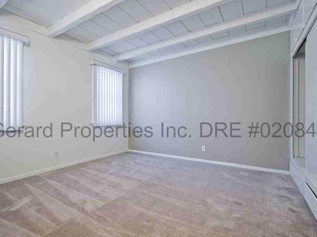 Apartment for rent in Huntington Beach, California