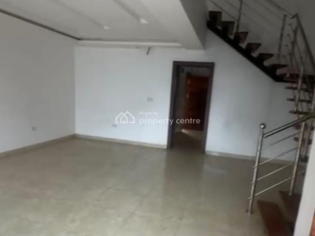 Detached house for rent in Eti Osa, Lagos