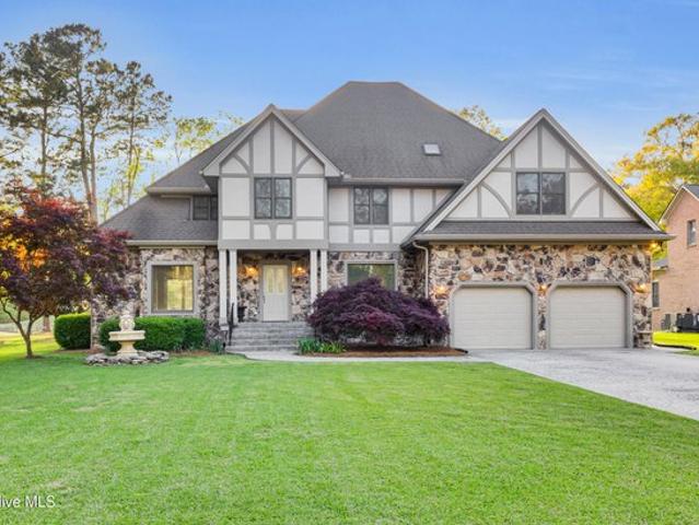 House for sale in New Bern, North Carolina