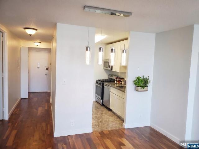 House for sale in Hudson, New Jersey