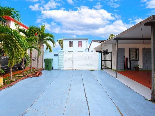 Townhouse for sale in Hialeah, Miami-Dade County