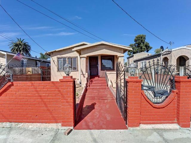 House for sale in Oakland, California