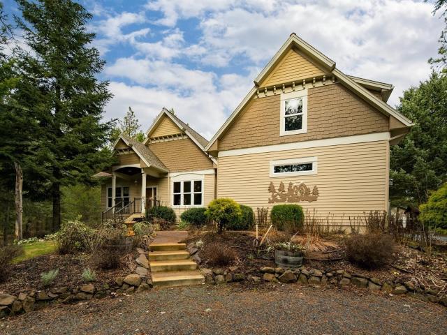 House for sale in Chattaroy, Washington
