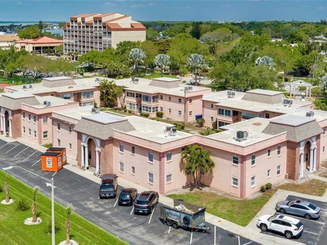 Condo for sale in South Pasadena, Florida