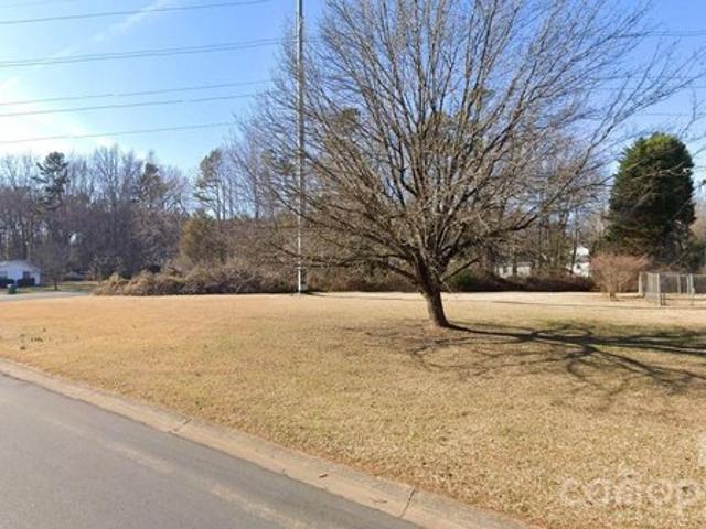 Land for sale in Mecklenburg, North Carolina