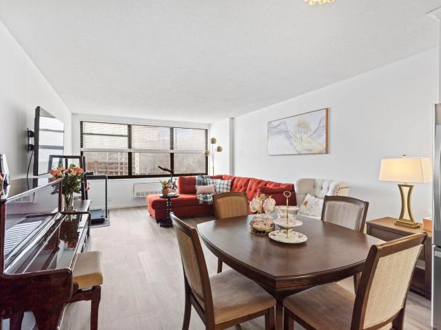 Condo for sale in Hudson, New Jersey
