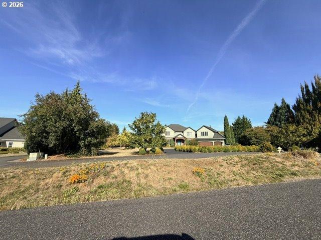House for sale in Fairgrounds, Ridgefield