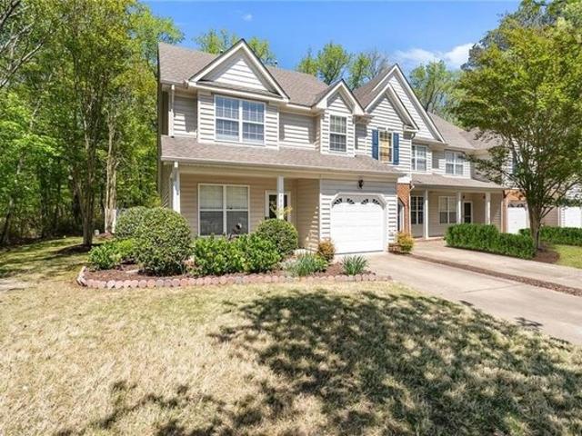 Townhouse for sale in Virginia