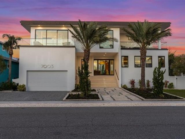 House for sale in Holmes Beach, Florida