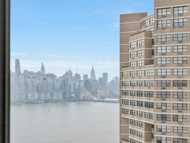 Condo for sale in Hudson, New Jersey
