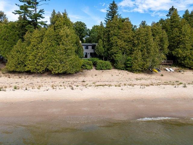 House for sale in Baileys Harbor, Town of Baileys Harbor