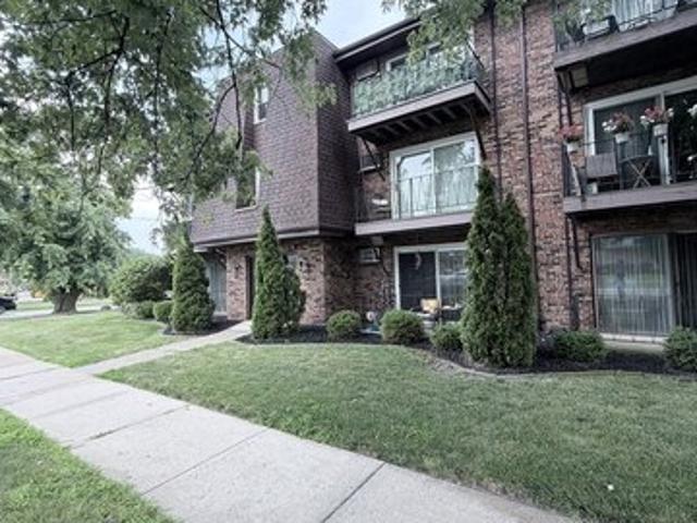 Condo for sale in Chicago Ridge, Illinois