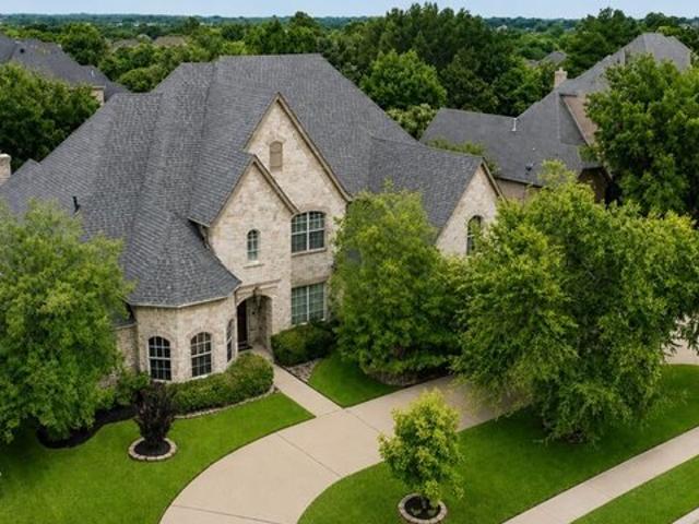 House for sale in Colleyville, Texas