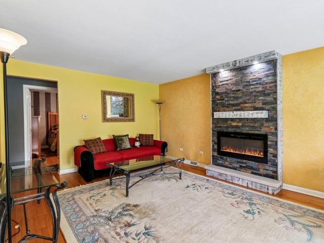 House for sale in Clearing, Chicago