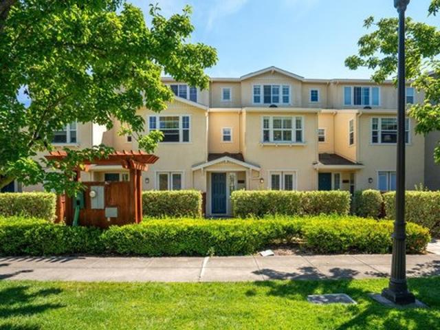 Townhouse for sale in Cotati, California