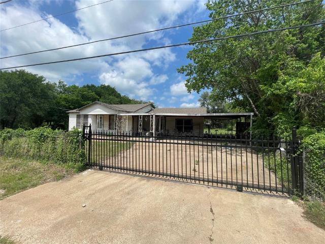 Property for sale in Lake Worth, Texas