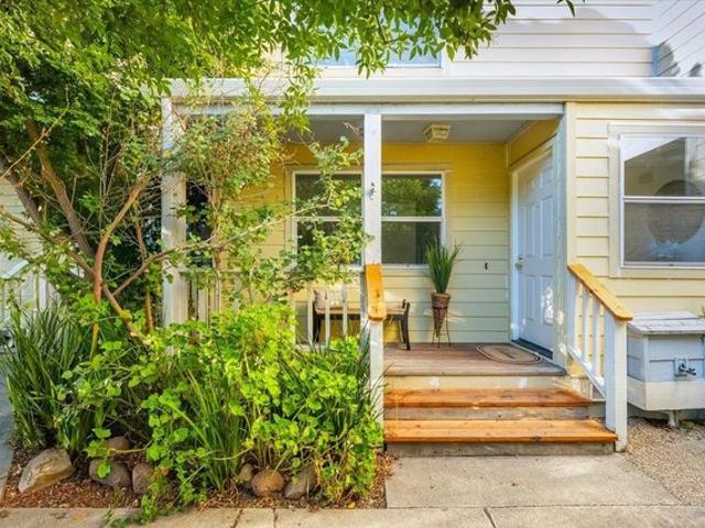 Condo for sale in Cotati, California
