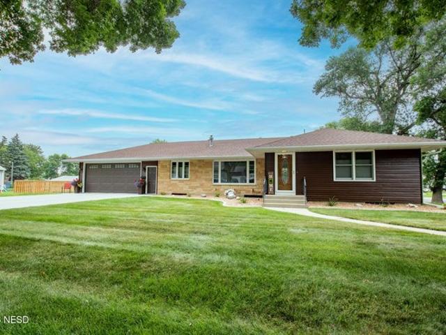 House for sale in Watertown, South Dakota