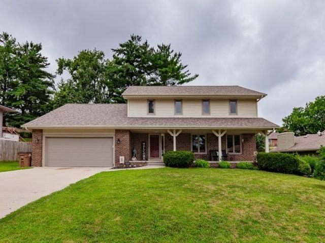 House for sale in West Des Moines, Iowa