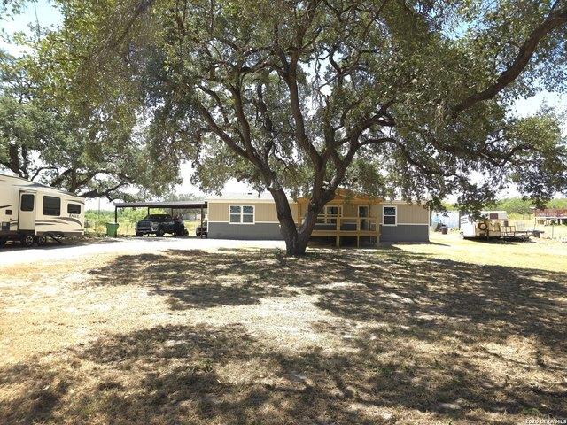 House for sale in Poteet, Texas