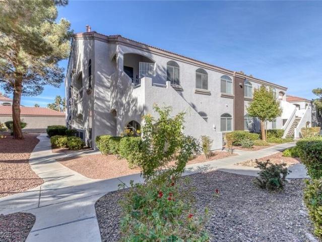 Duplex for rent in Henderson
