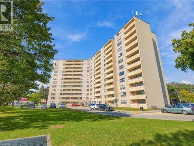 Condo for sale in Burlington, Golden Horseshoe