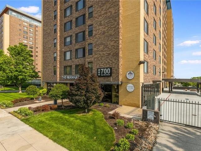 Condo for sale in Kansas City, Jackson County