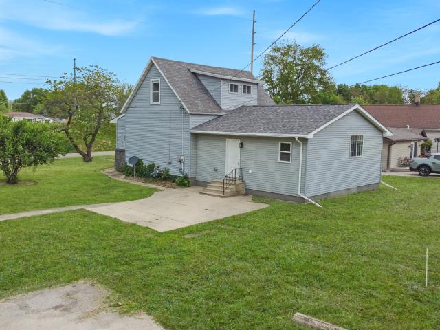 House for sale in Ottawa, Illinois